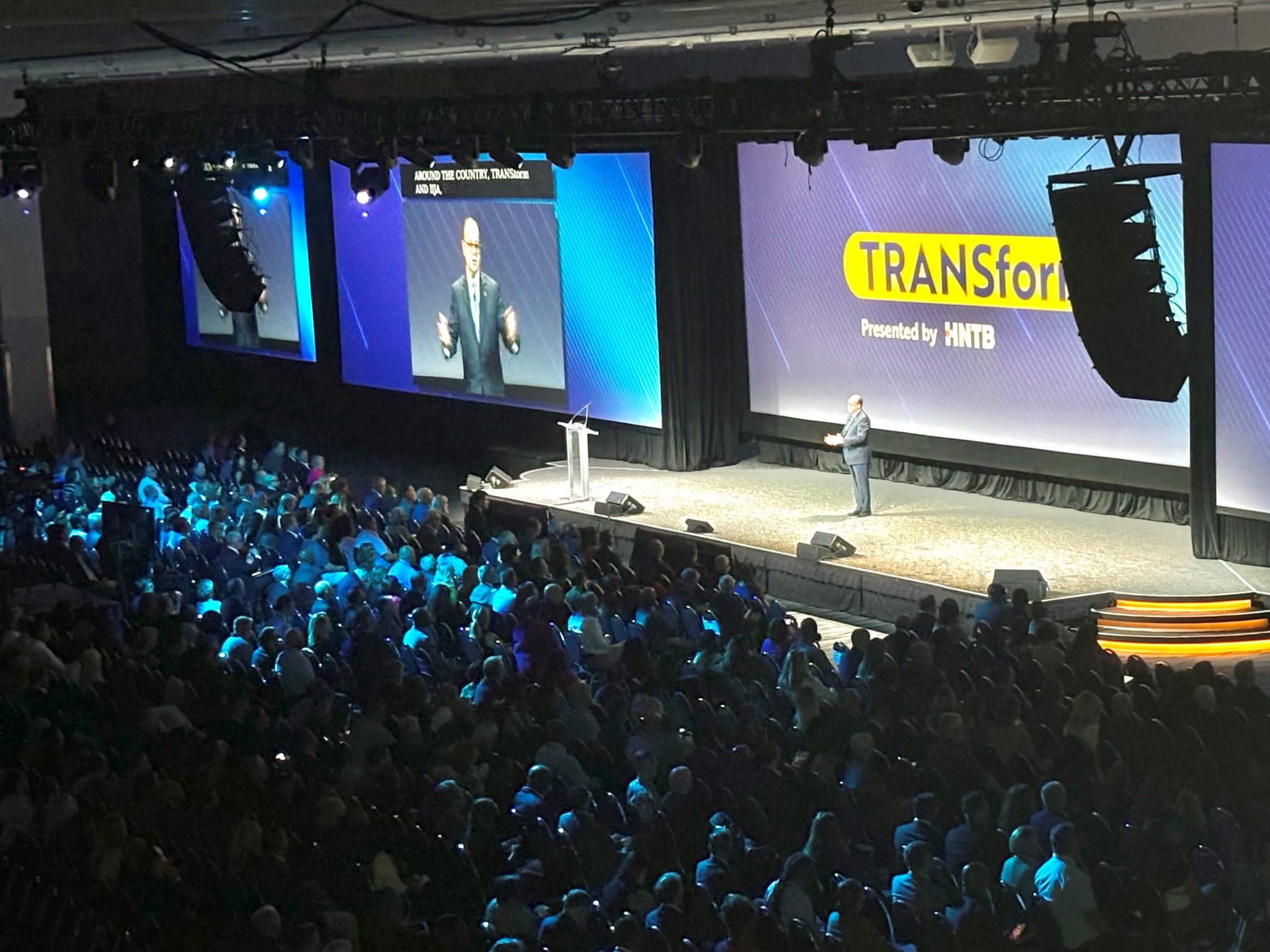 APTA Kicks Off 2024 TRANSform in Anaheim! Passenger Transport