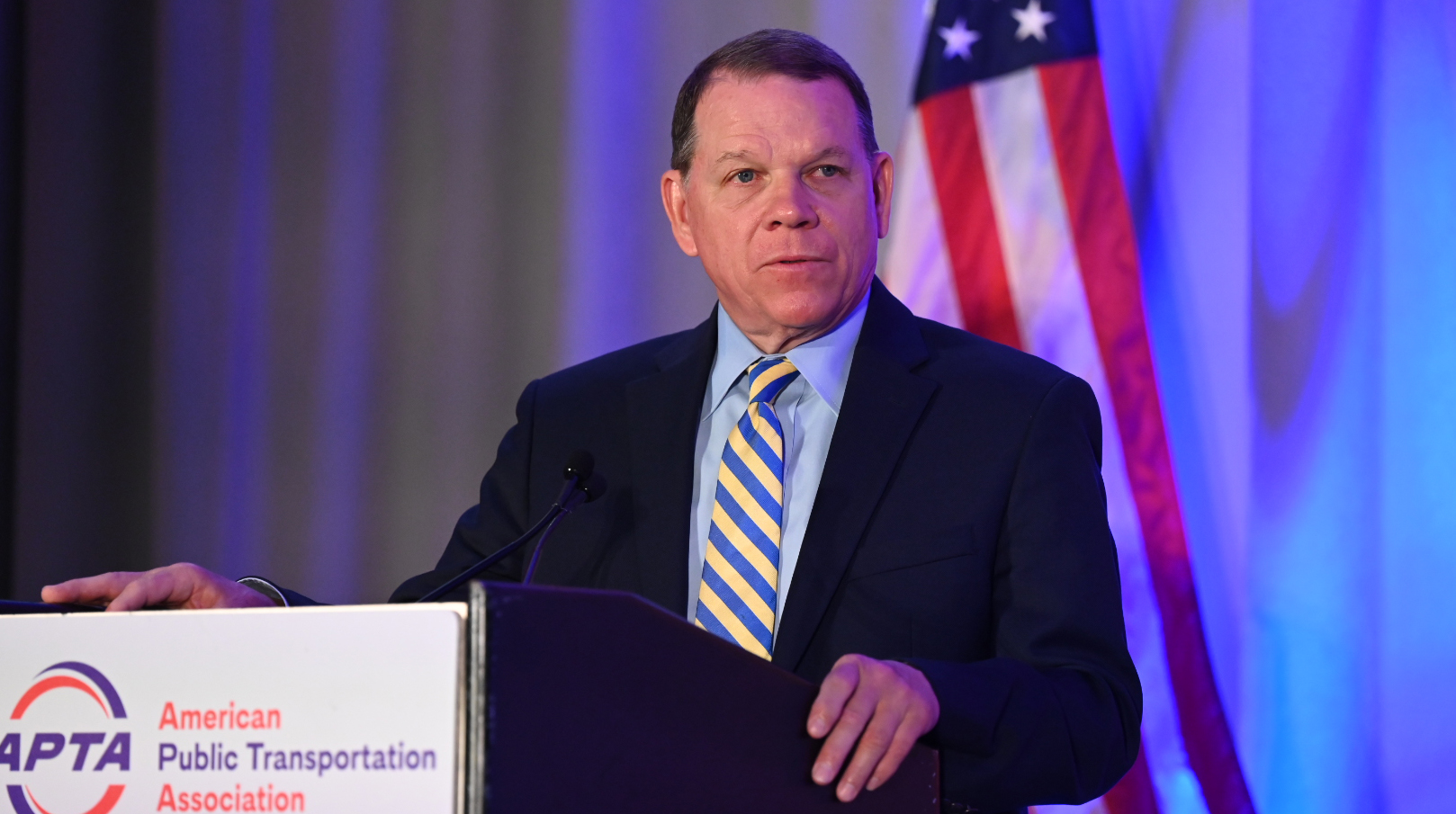 Representative Sam Graves speaking at an APTA meeting