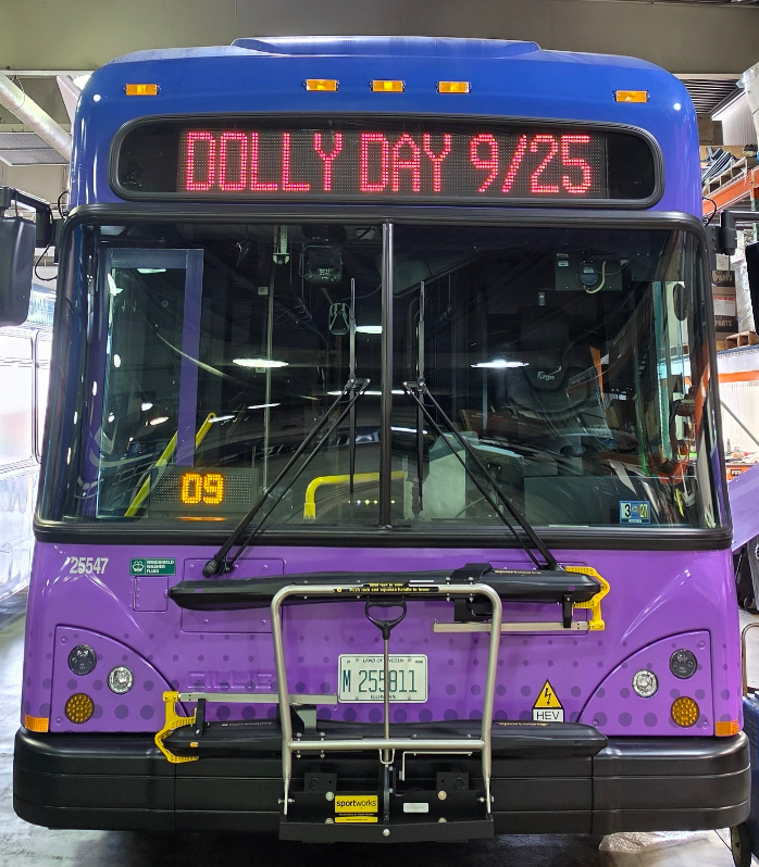 Bus with Dolly Day 9/25 on the front digital display. 