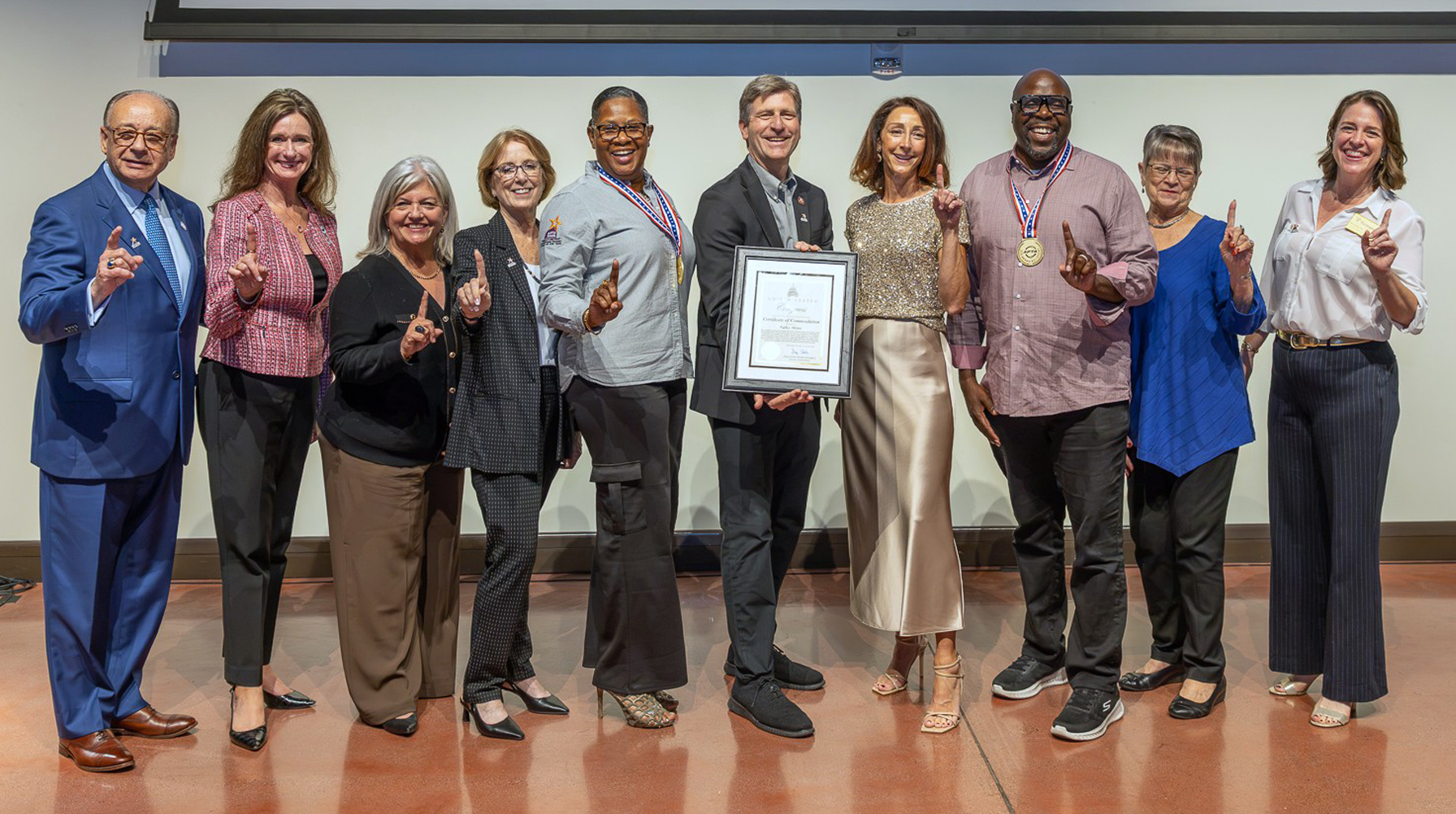 Valley Metro Receives Certificate of Commendation on APTA Award Win - Passenger Transport